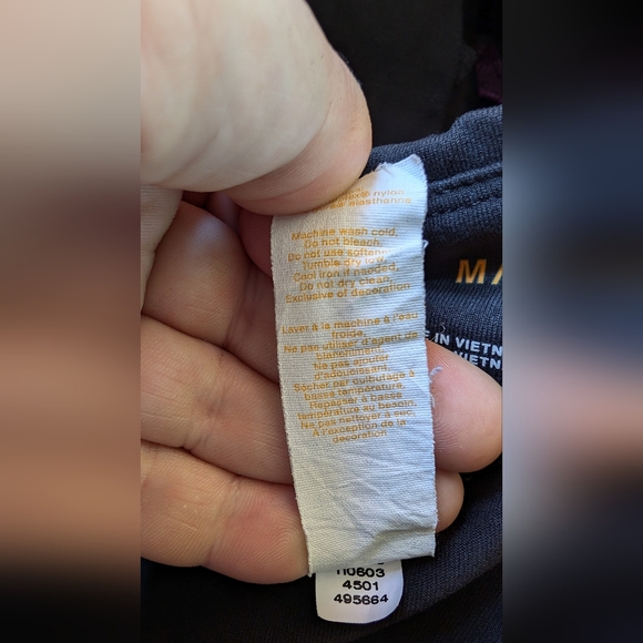 EUC Black Pink Paint Splatter Galaxy Print Capri Leggings Yoga Medium EUC - Picture 3 of 5